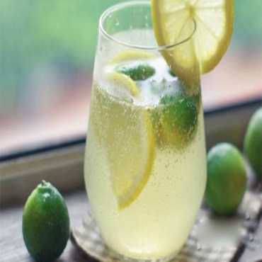 青柠蜜奶茶原料是怎么挑选的？奶茶加盟店好赚钱吗