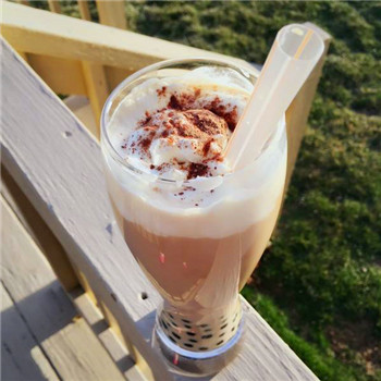  奶茶加盟哪个生意更好 