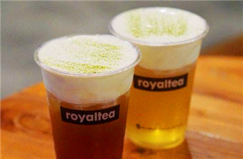 royaltea皇茶奶茶挣钱吗？加盟皇茶奶茶店？