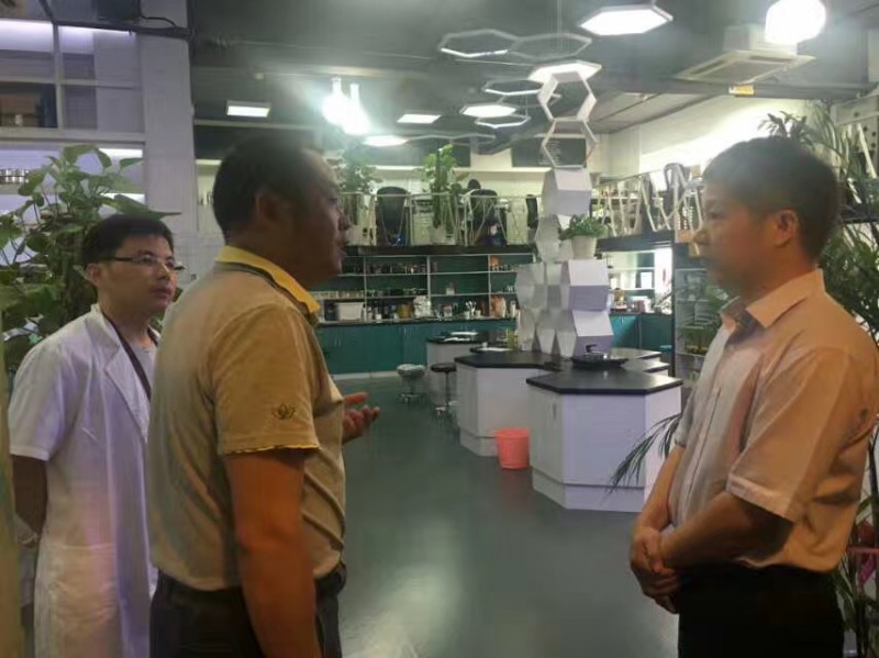 余杭区科学技术局局长一行莅临博多工贸总部
