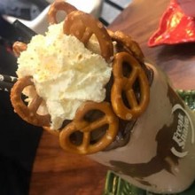 FreakShake 变态奶昔加盟图片1