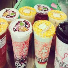 小公主亲蛙撞奶图片3