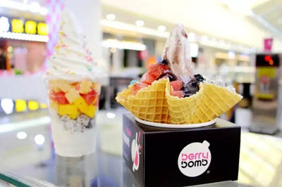Berry Bomb酸奶冰淇淋加盟图片1