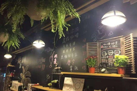  懒朵朵花房咖啡可以加盟吗