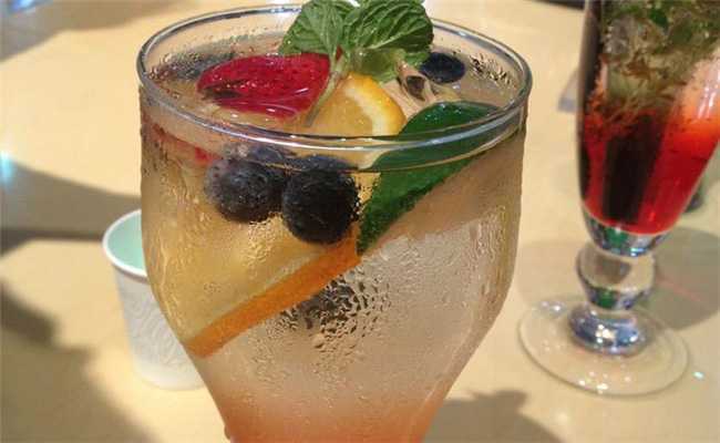 依偎一刻，致富首选！