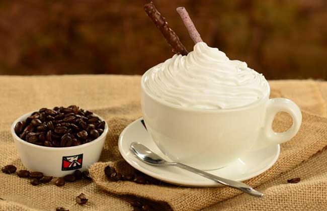 KOI Cafe加盟店一年能赚多少钱？回本快不快？