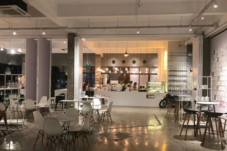 Akimbo cafe加盟费多少