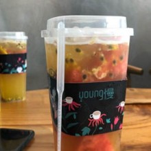 YOUNG慢茶加盟图片1